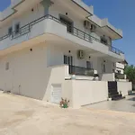 Villa Leonel